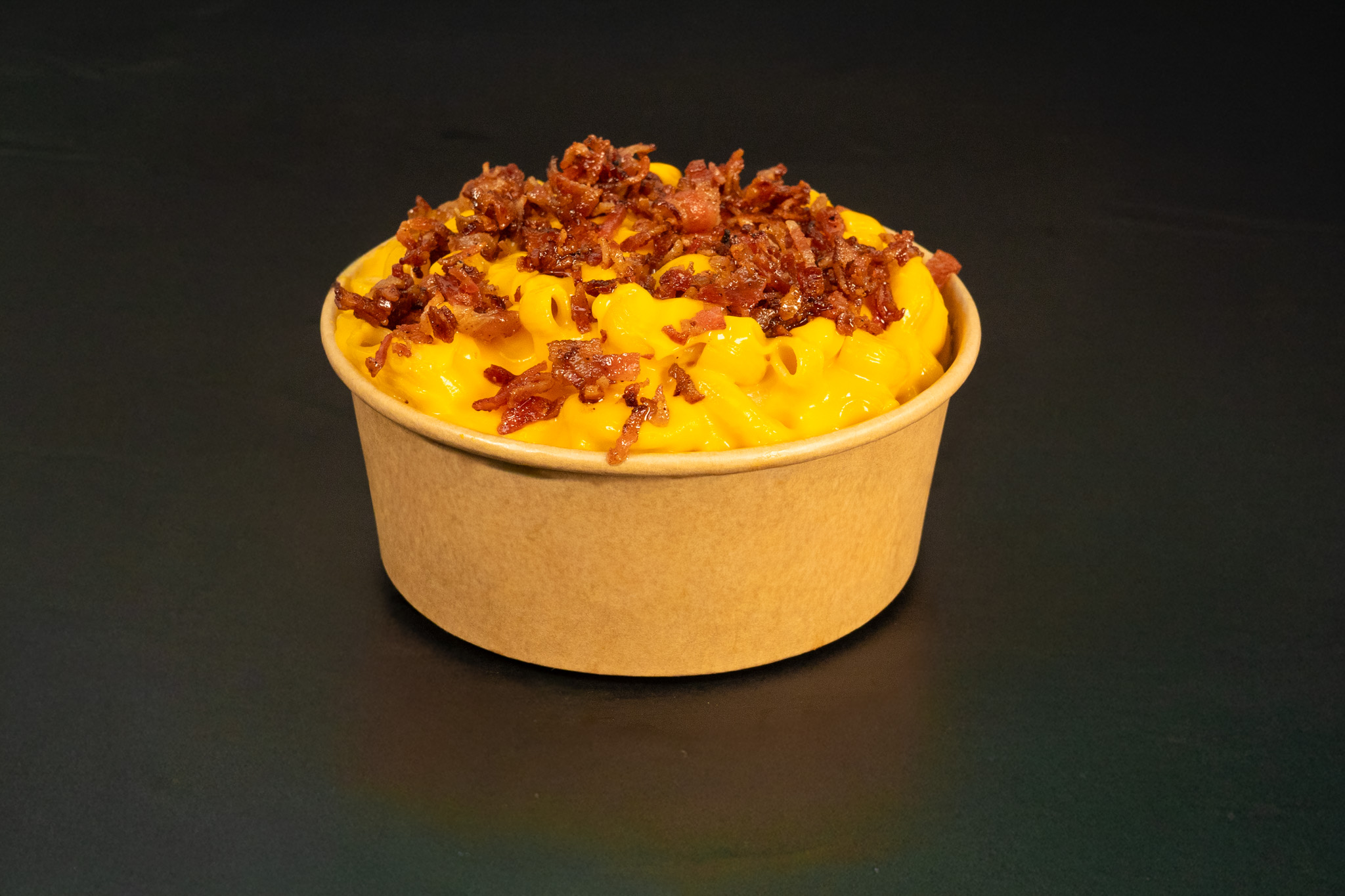 Macarrones con queso y tocino